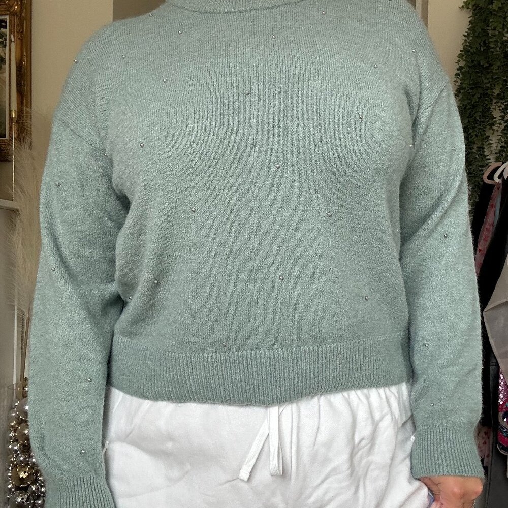 H&M SILVER PEARL SAGE SWEATER- UNWORN